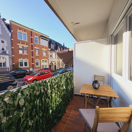 Zentrales Apartment Mit Balkon Und Parkplatz トリーア エクステリア 写真